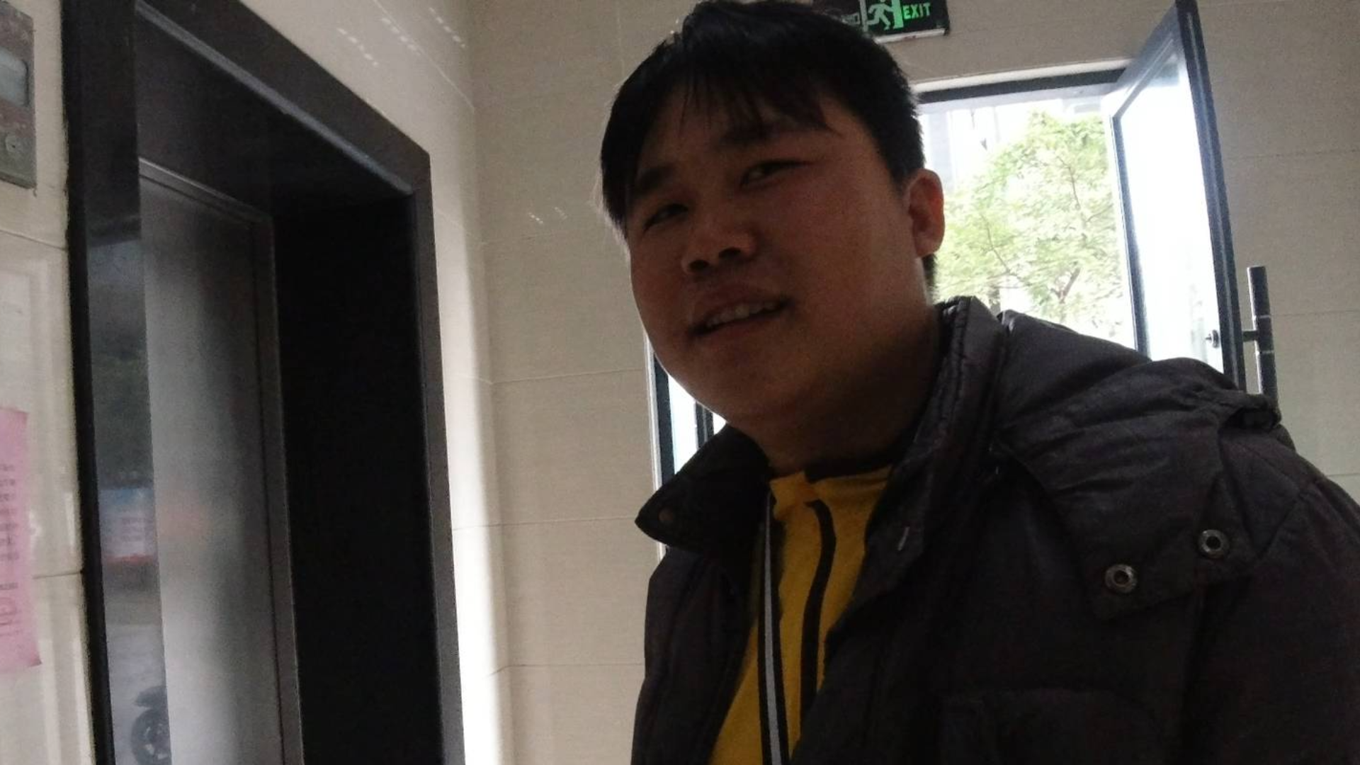 被偷过两次餐的外卖小哥,他经历着什么丨骑手访谈丨#14